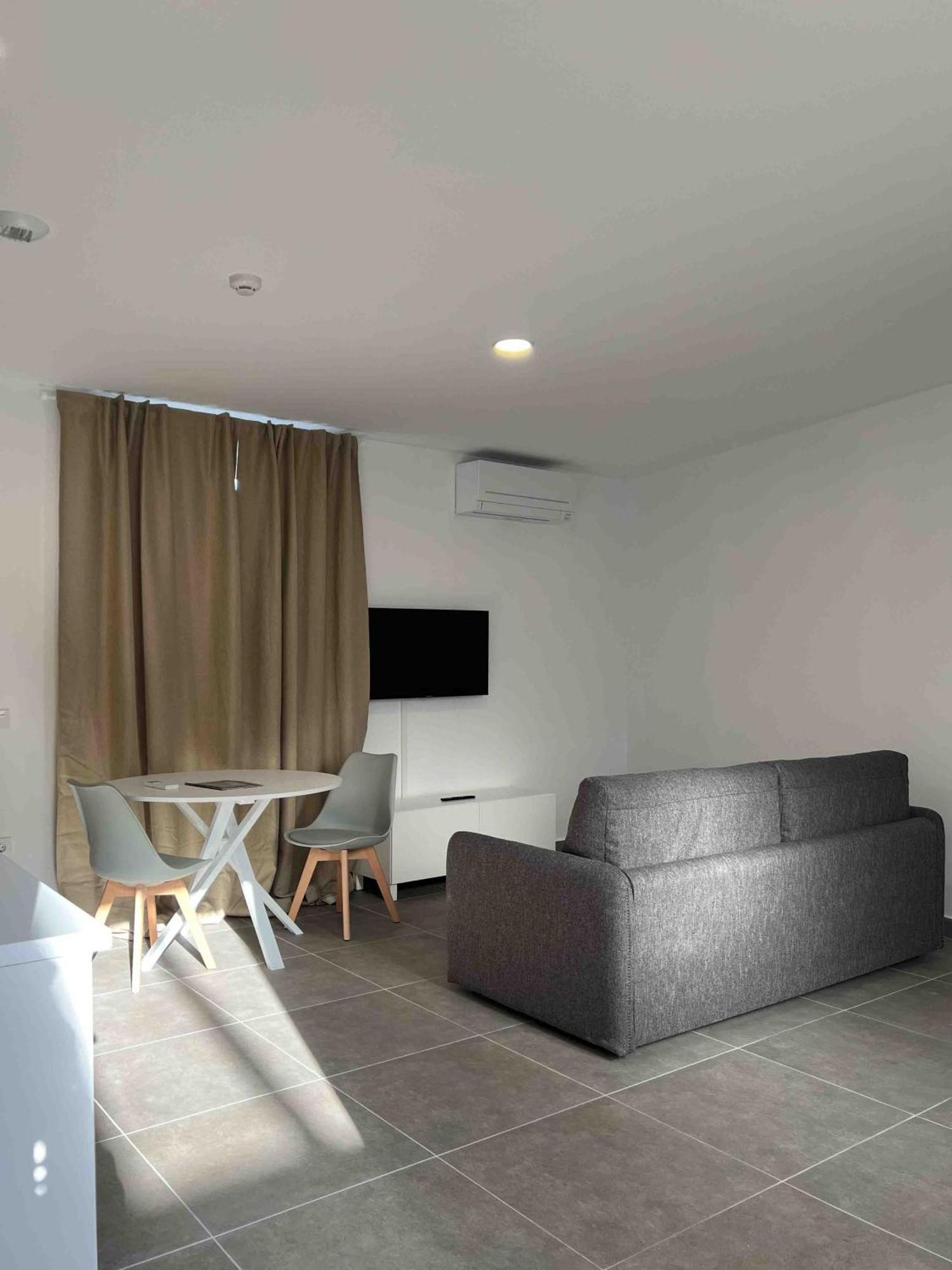 Apartamentos La Tahona Кадис Экстерьер фото